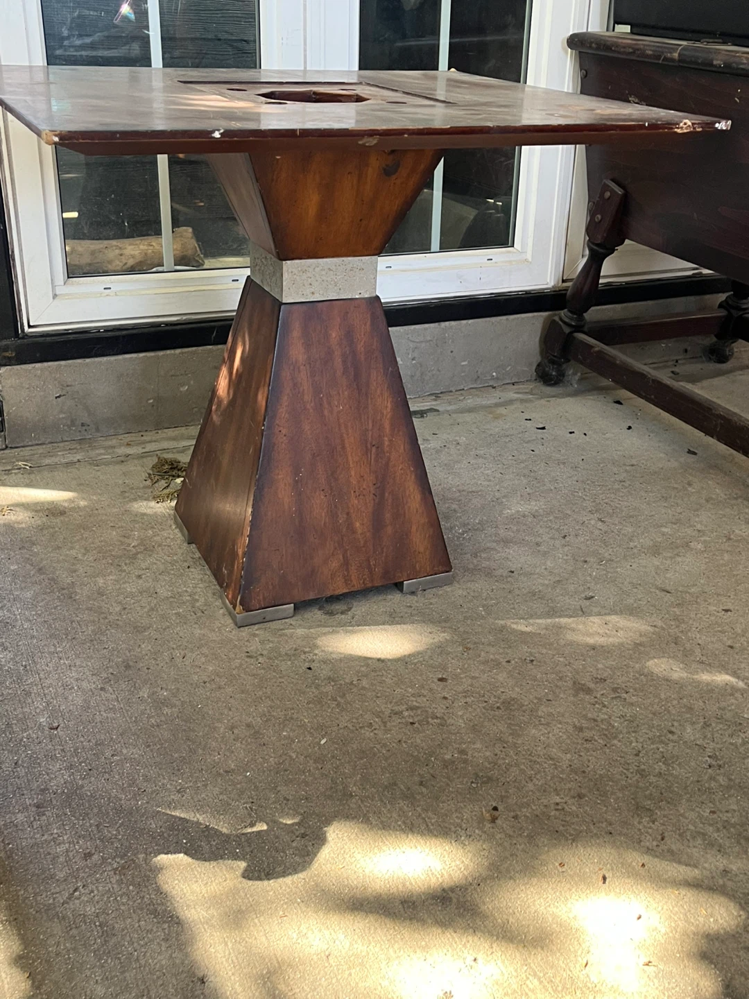 Modern mid century Pedestal Table! - photo 2
