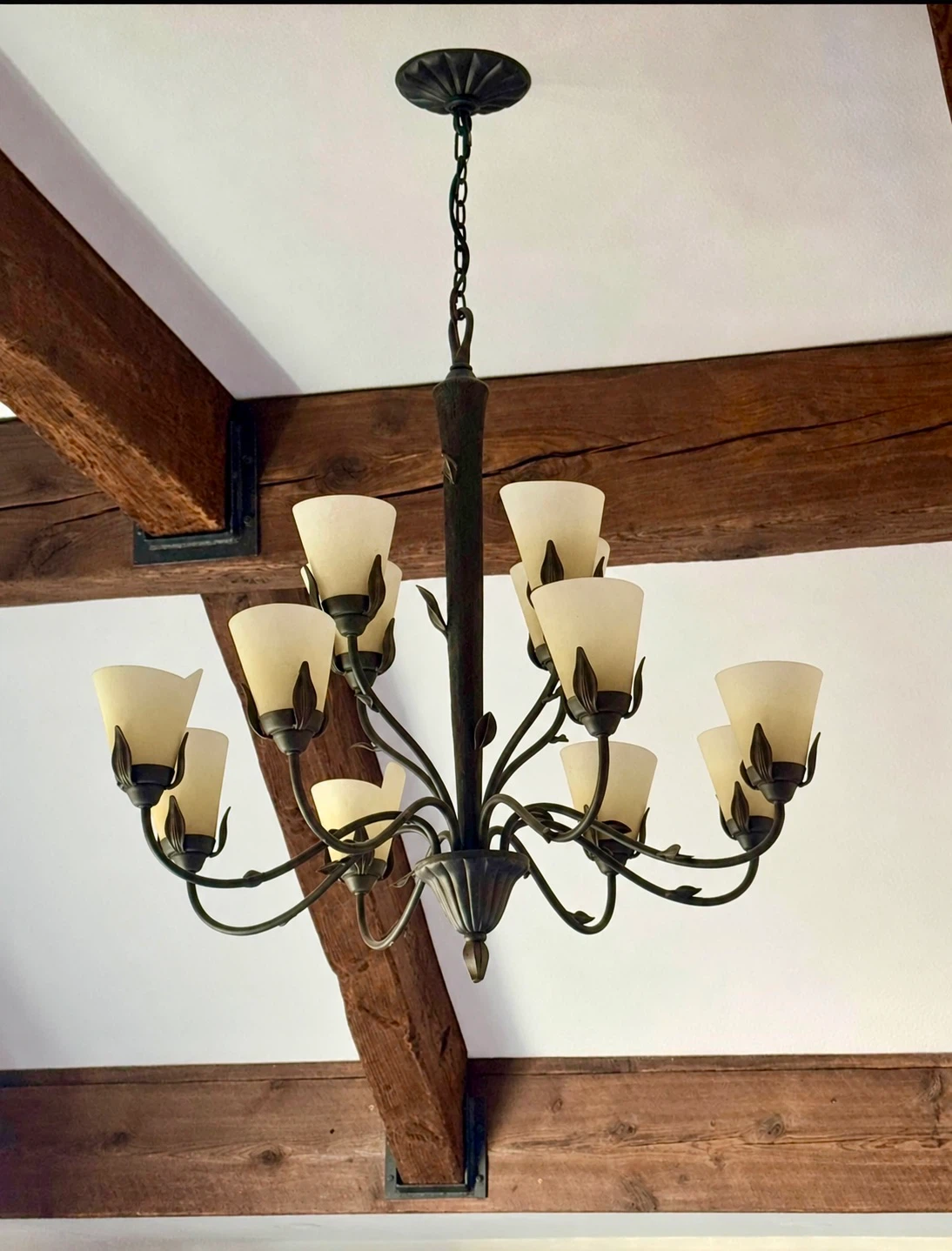 Rustic Chandelier (Wrought Iron)