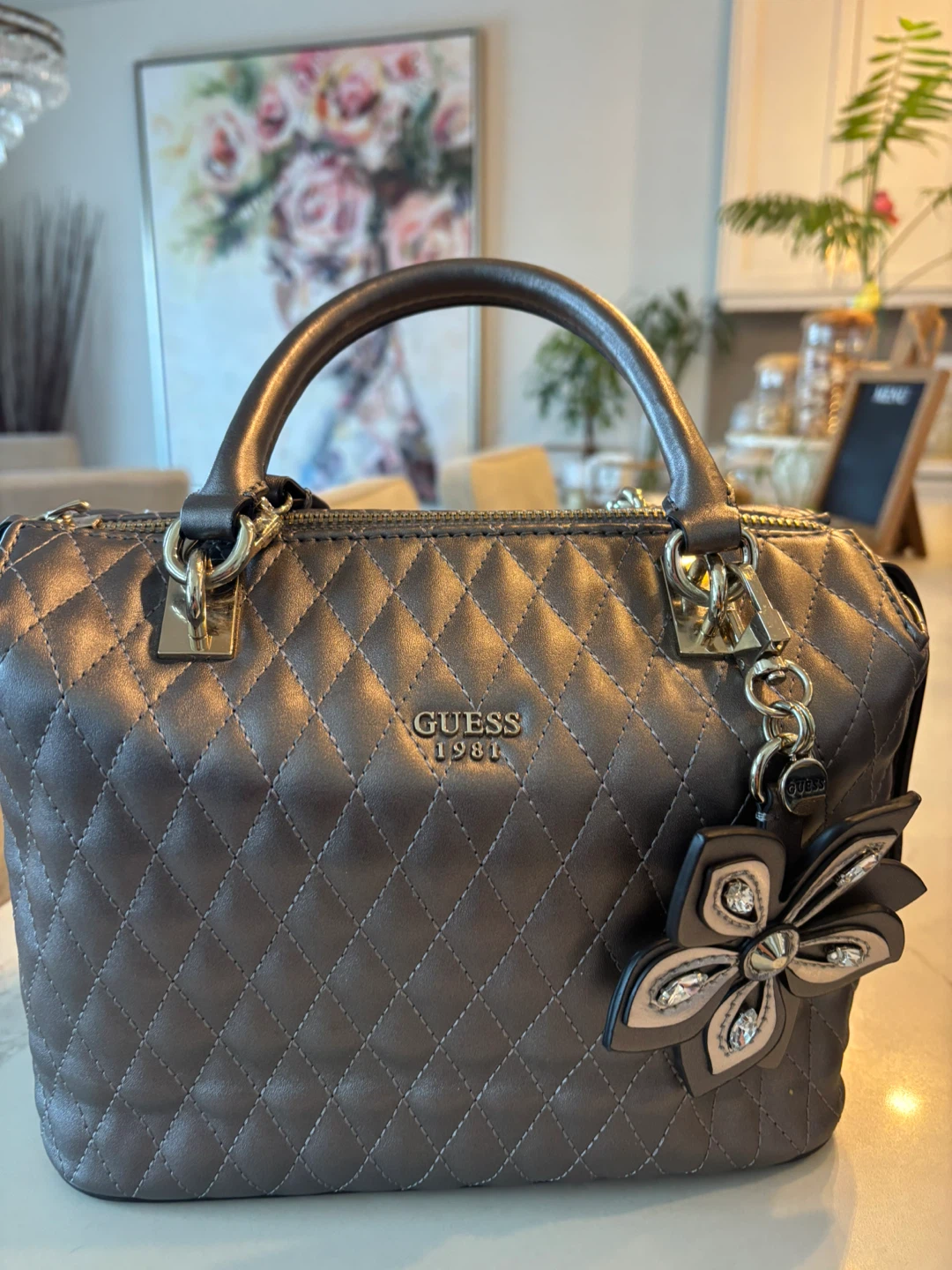 Guess 1981 Quilted Metallic Handbag - photo 2