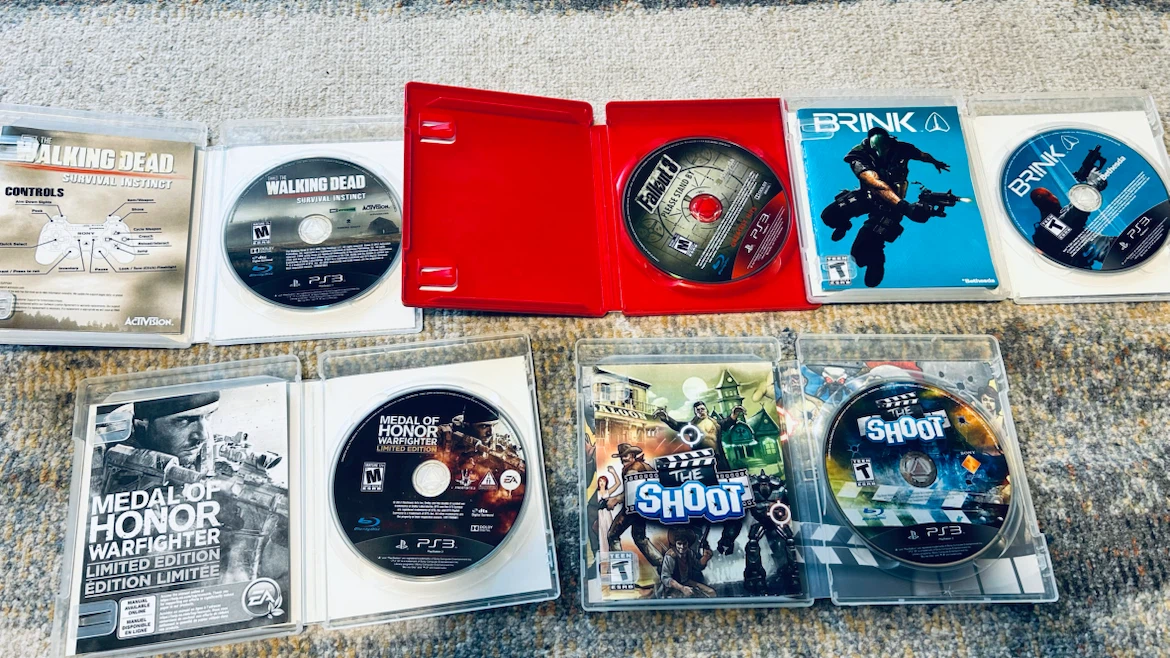 PS3 Games Bundle –Walking Dead, Fallout 3, Brink & the Shoot - photo 2