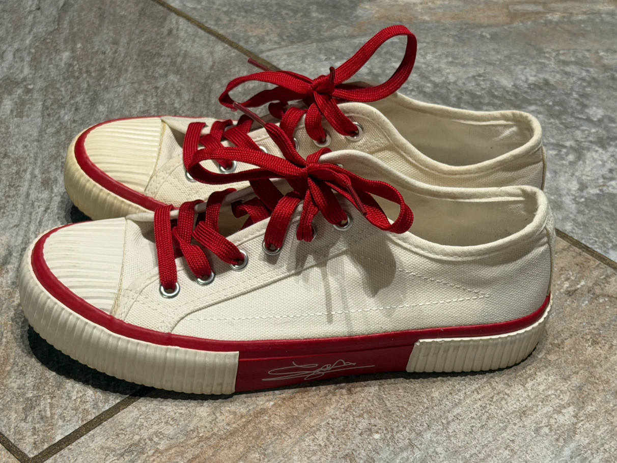 Cream and Red Canvas Sneakers - photo 2
