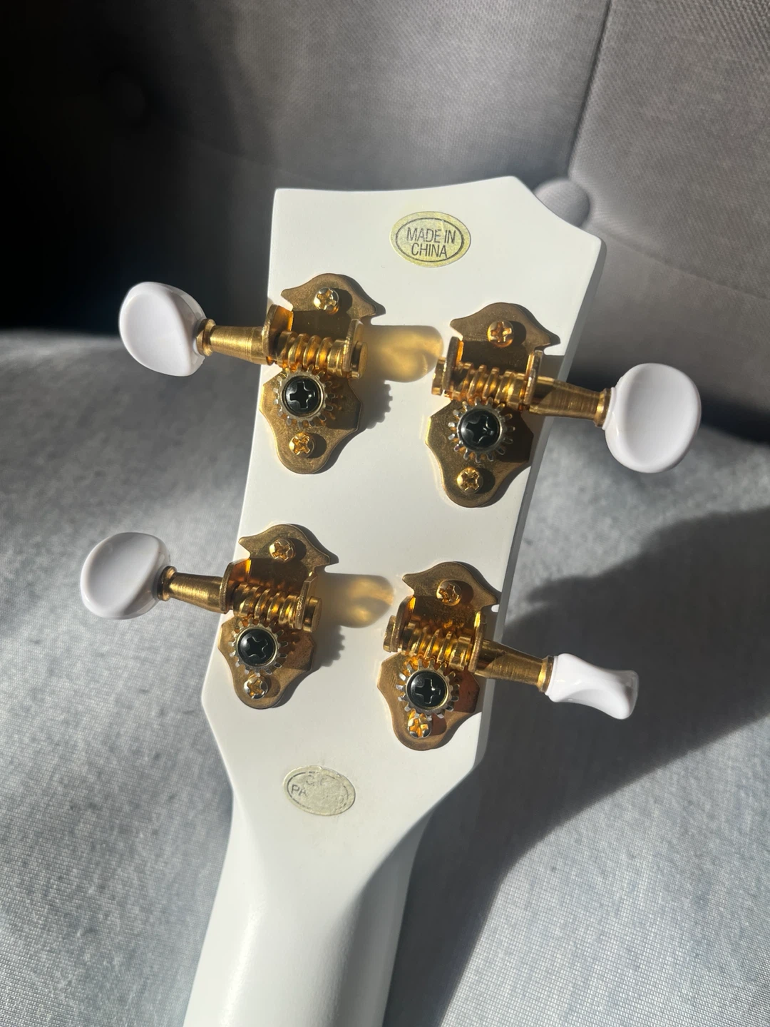 Enya White Ukulele with Case - photo 5