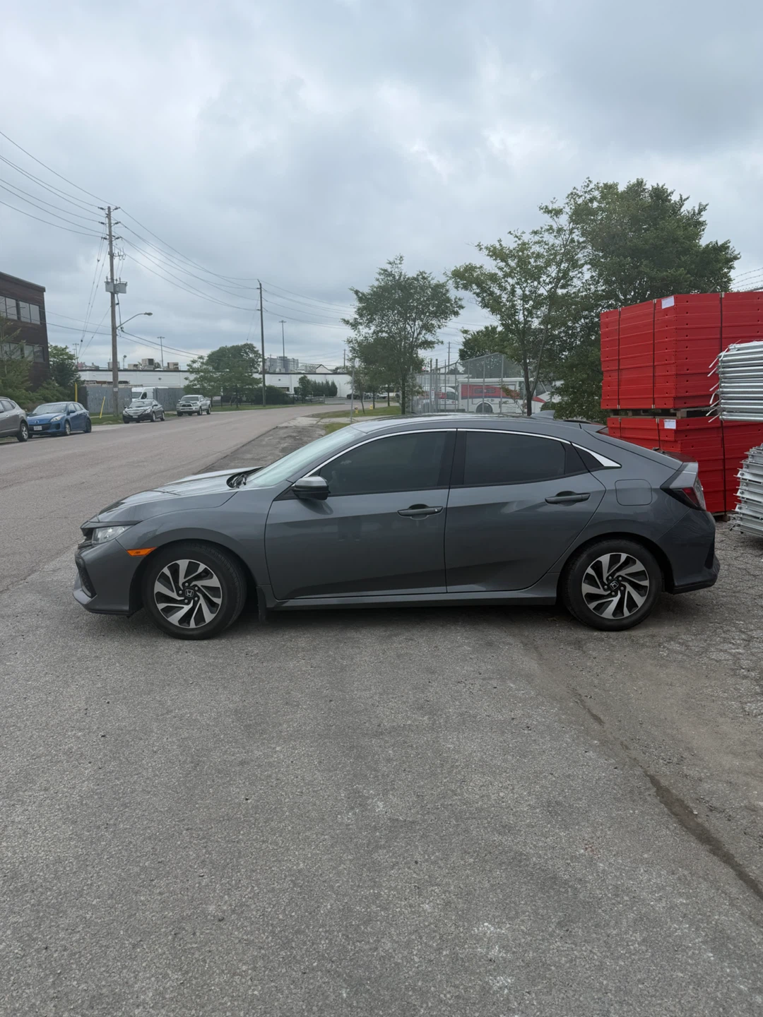 Honda Civic Hatchback - photo 2