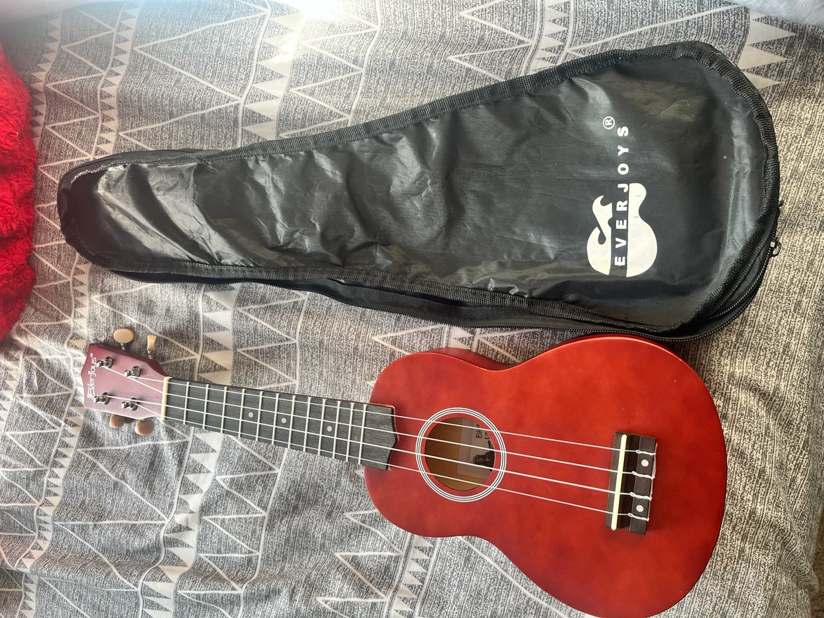 Everjoys Soprano Ukulele with Case