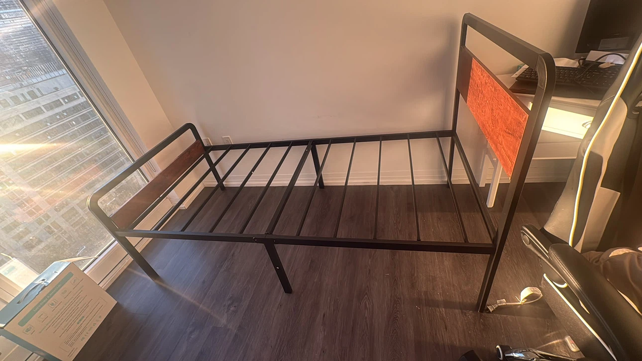 Single bed frame with bamboo mattress