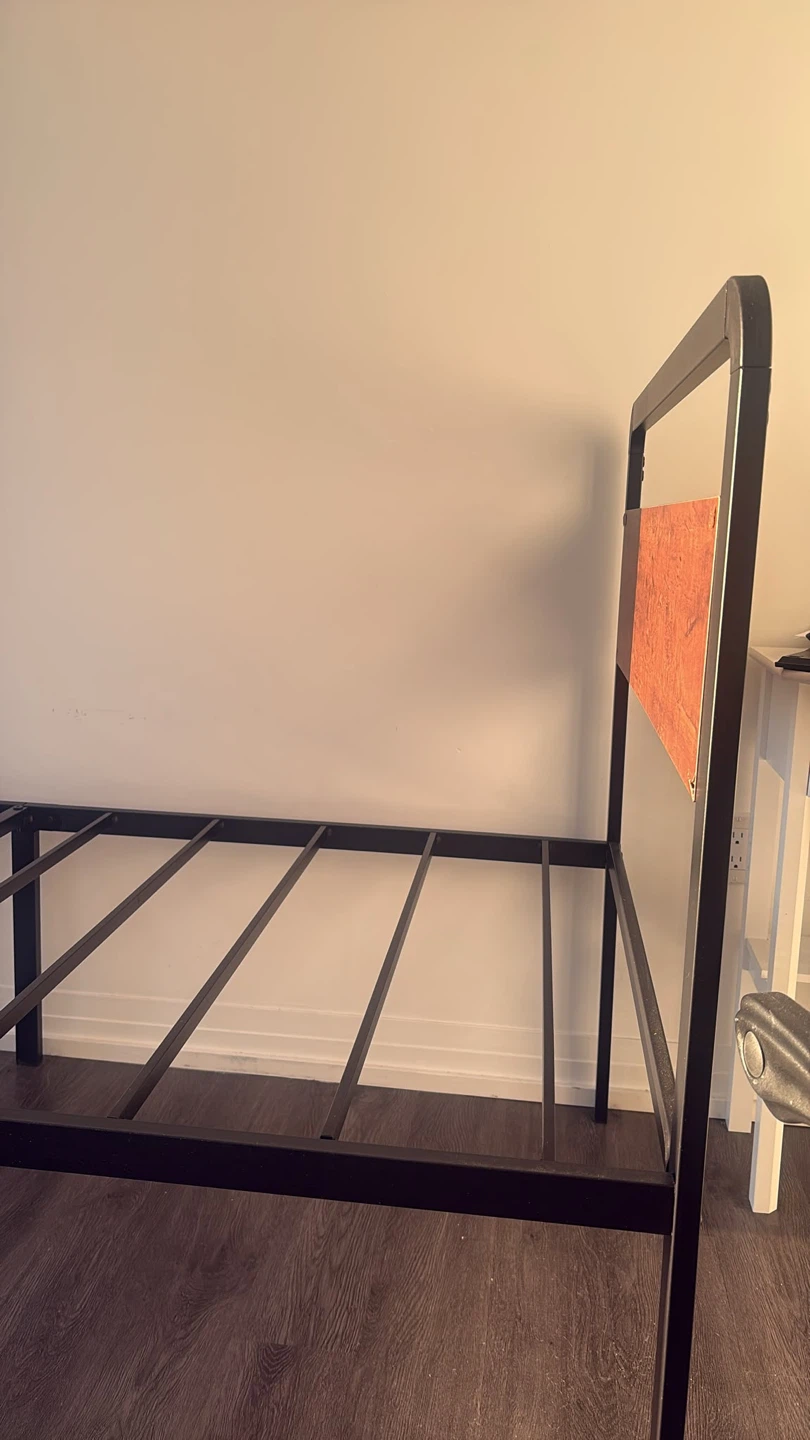 Single bed frame with bamboo mattress - photo 3
