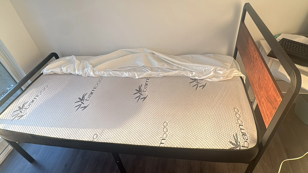 Single bed frame with bamboo mattress - photo 4