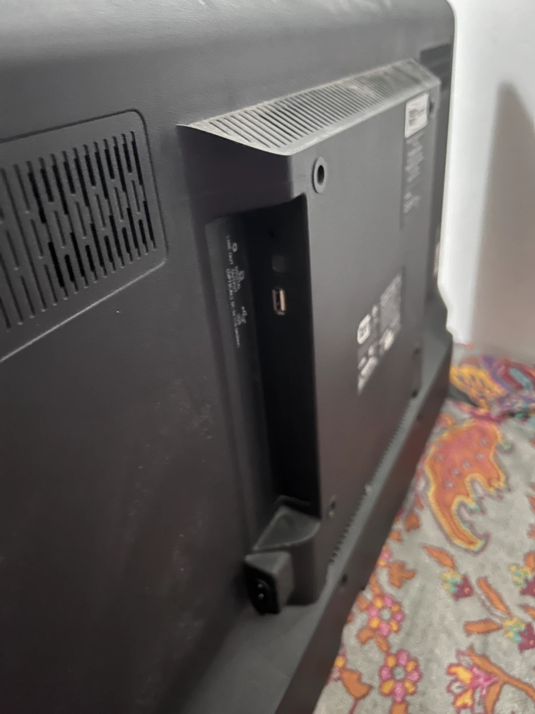 Best Buy LCD TV - photo 3