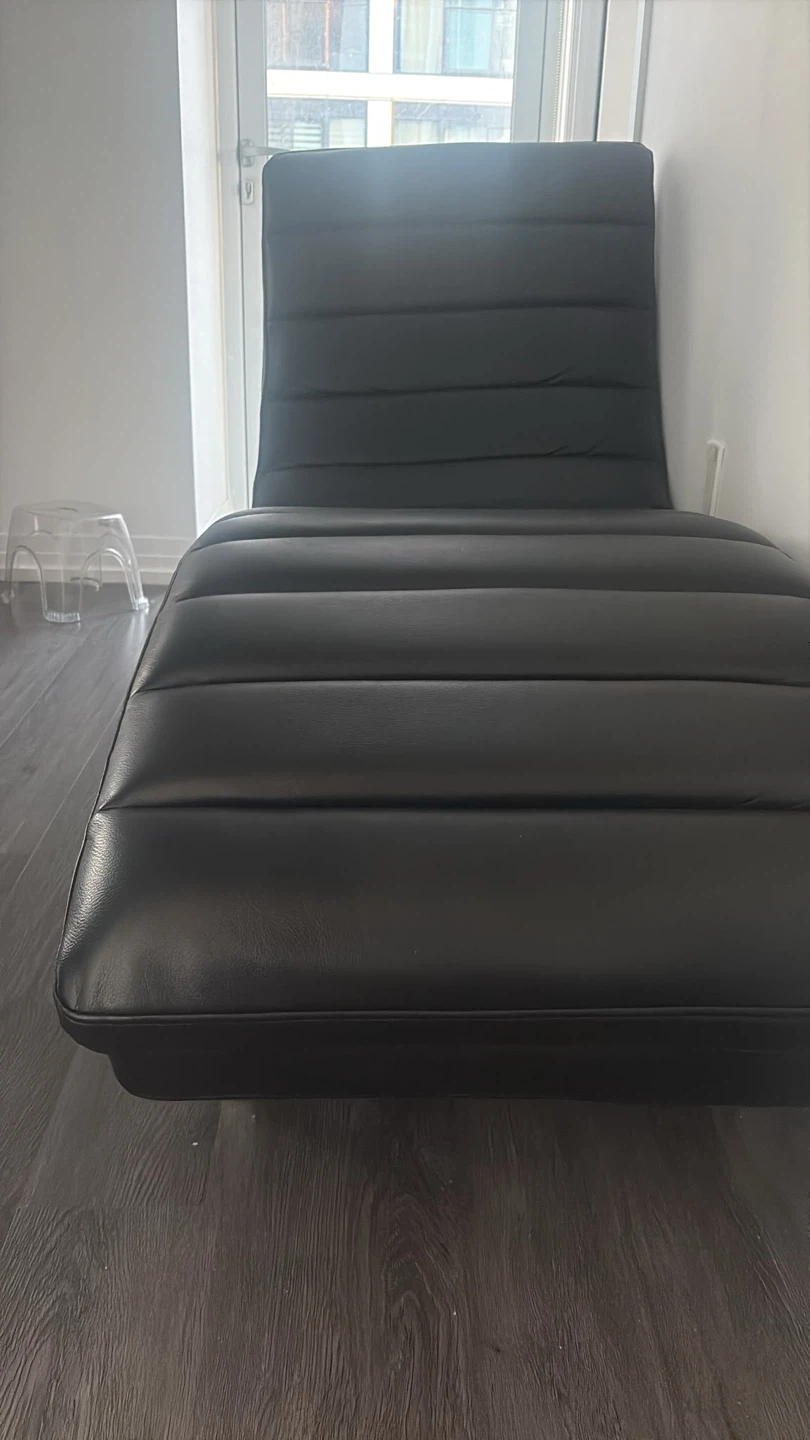 Black Faux Leather Chaise Lounge - photo 3