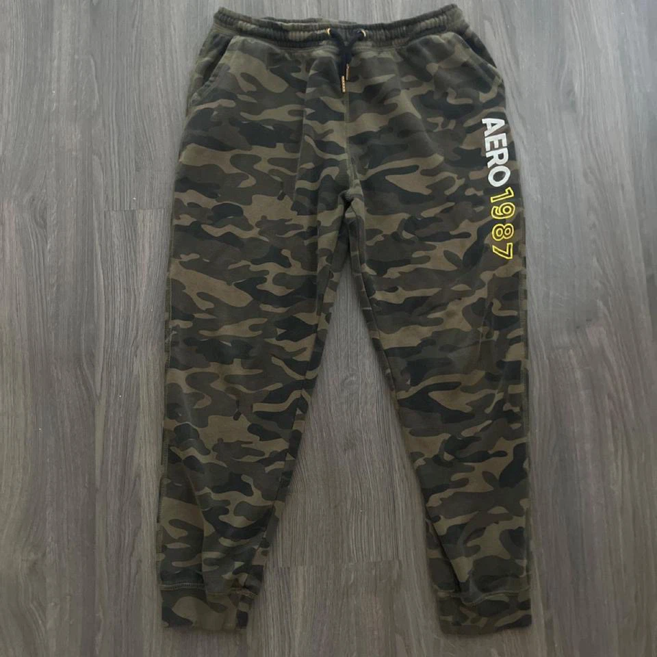 Aeropostale Kids Camo Joggers XL