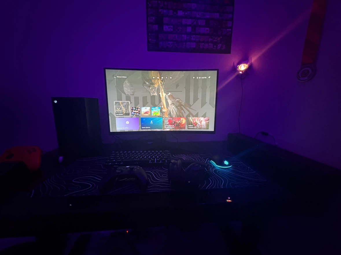 Xbox series X (Negotiable) need gone ASAP - photo 2