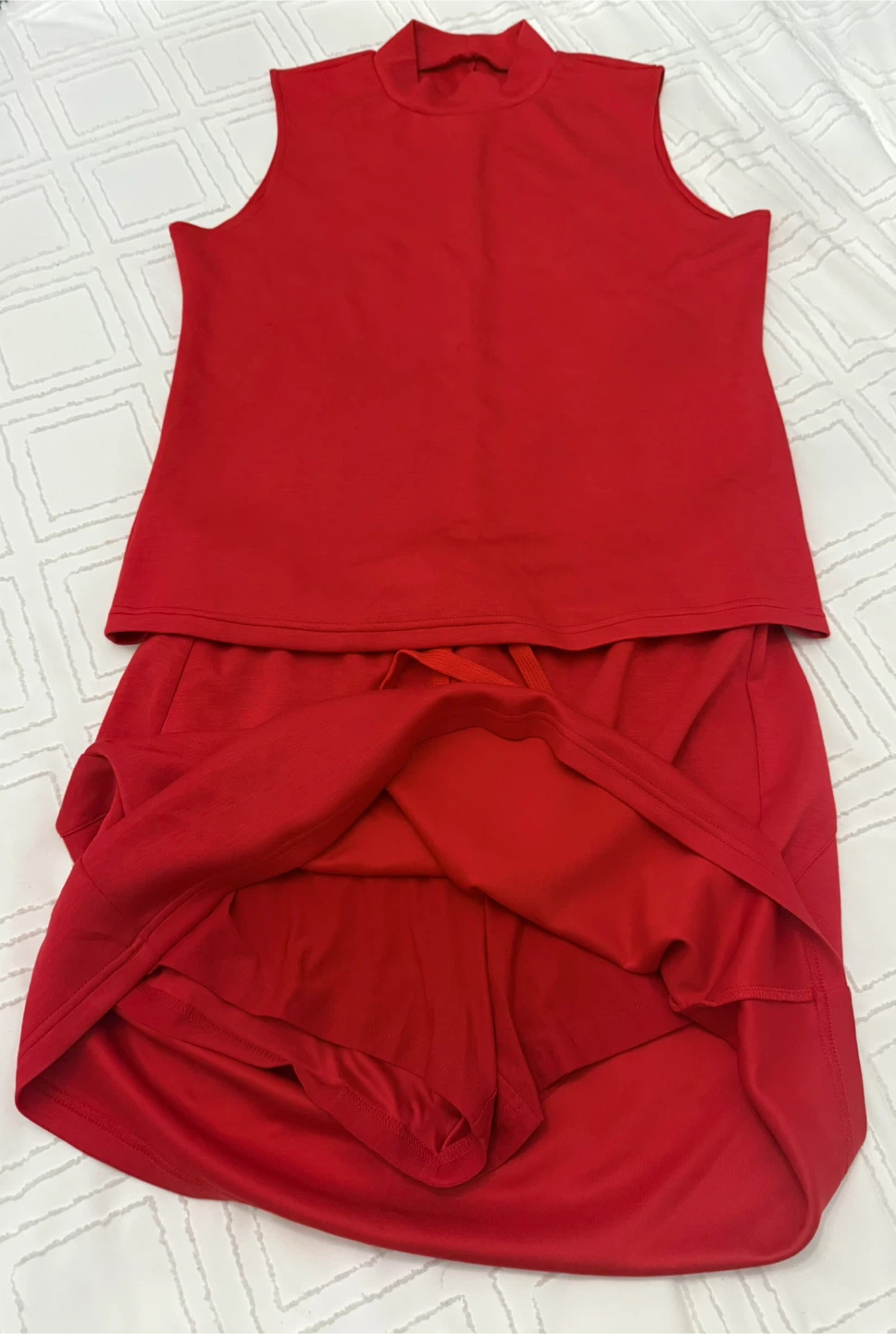 Red mock-neck tank and skort set - photo 5
