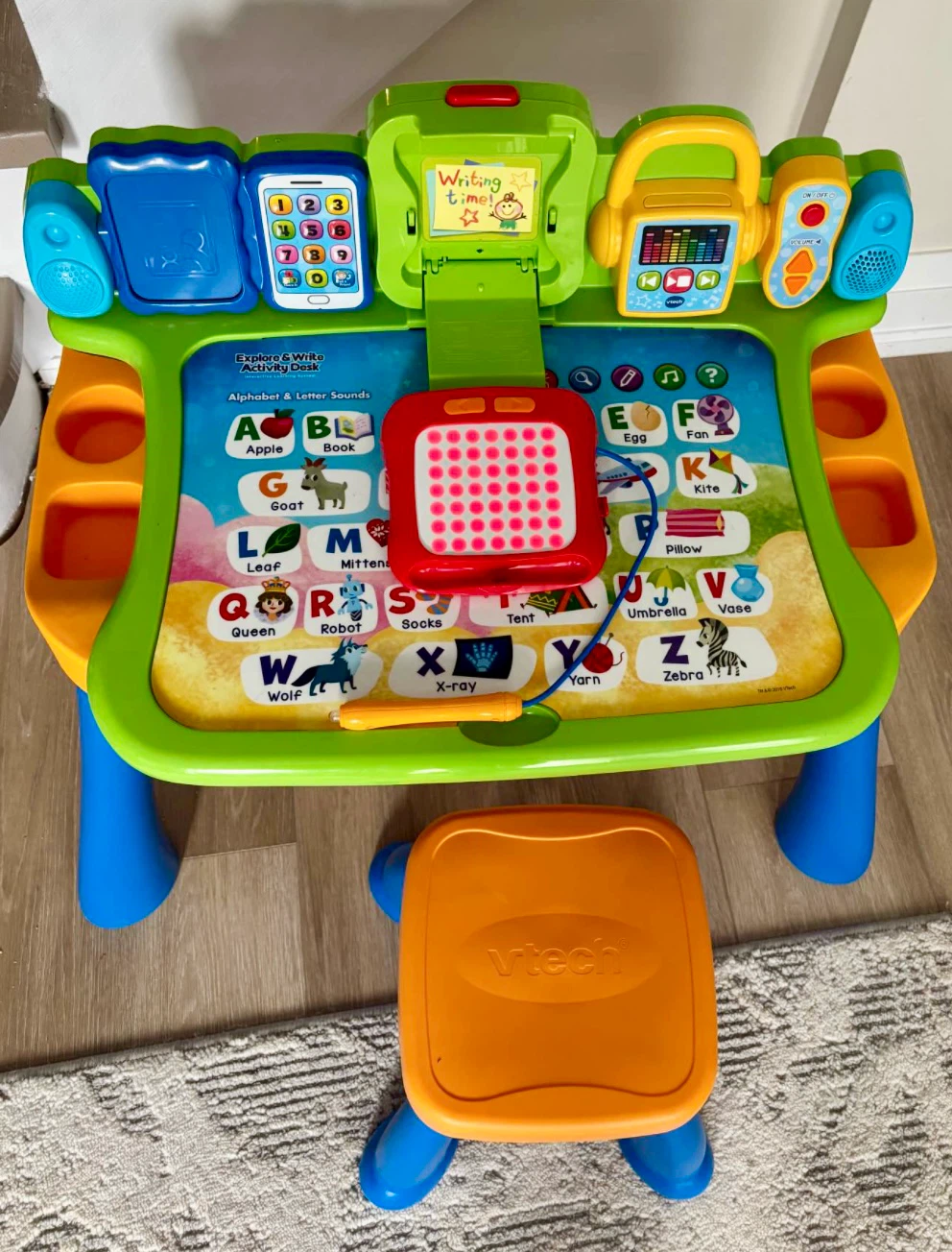 VTech Explore & Write Activity Desk - photo 2
