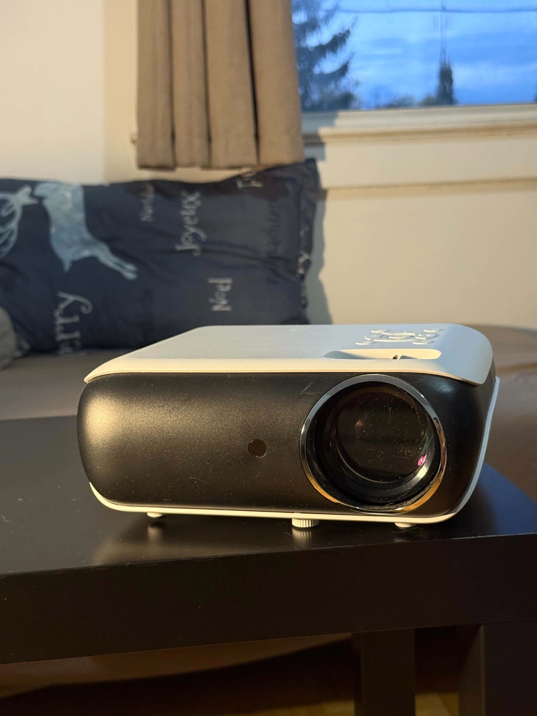 Vivitar Projector Home Theater - photo 2