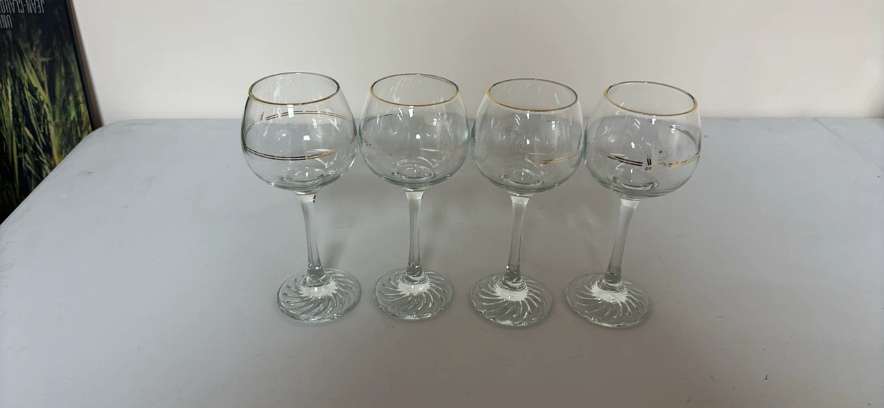 Set of 4 Gold Trim Wine Glasses