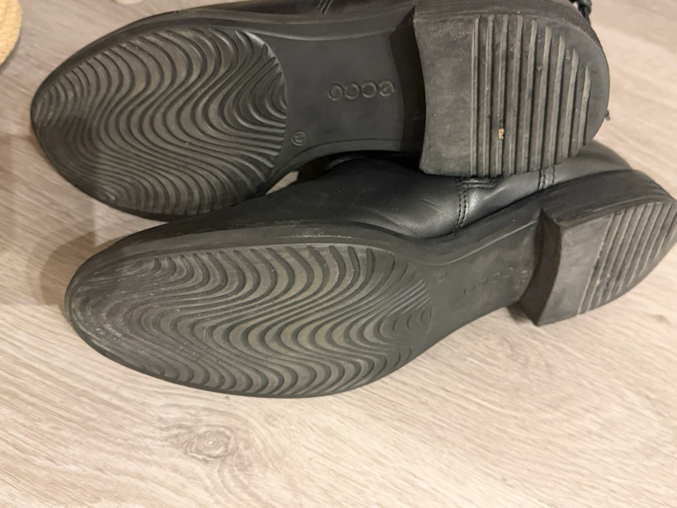 ECCO Black Leather Ankle Boots Size 41 - photo 5