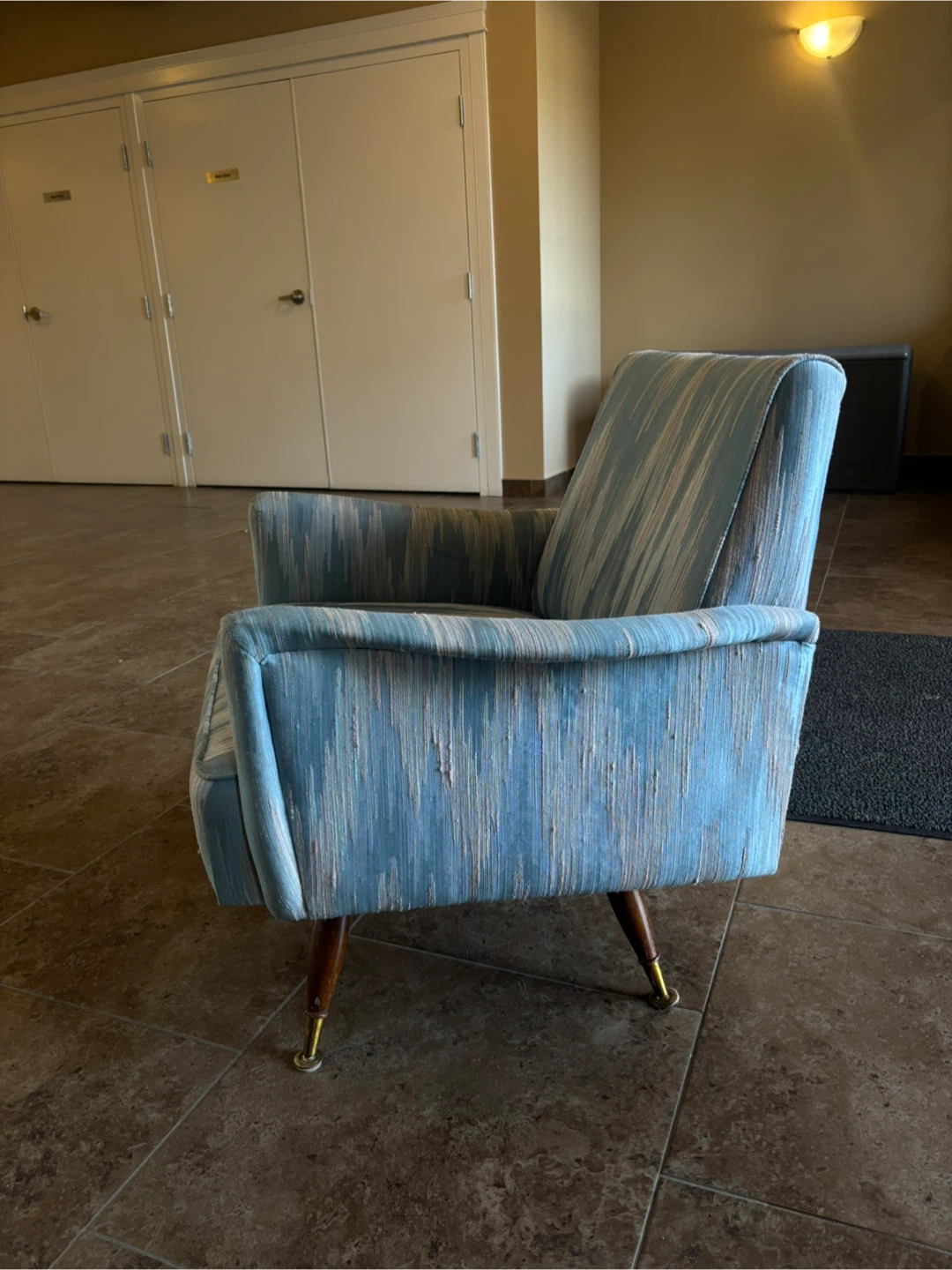 Vintage Mid-Century Modern Swivel Armchair rocker - photo 4