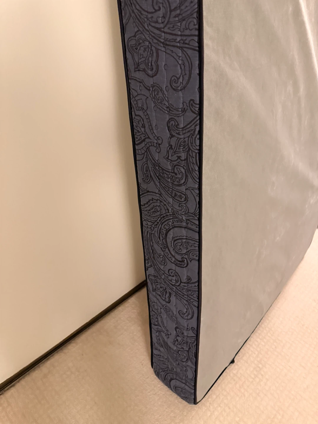 Queen Mattress - photo 3