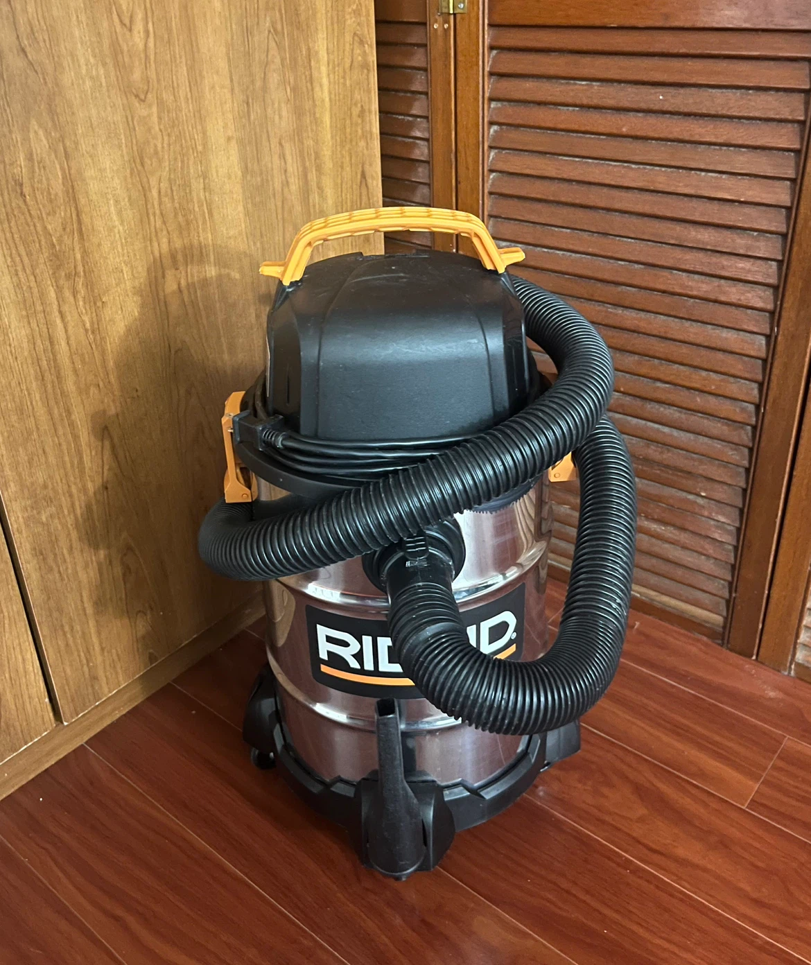 RIDGID Stainless Steel Wet/Dry Vacuum - photo 3