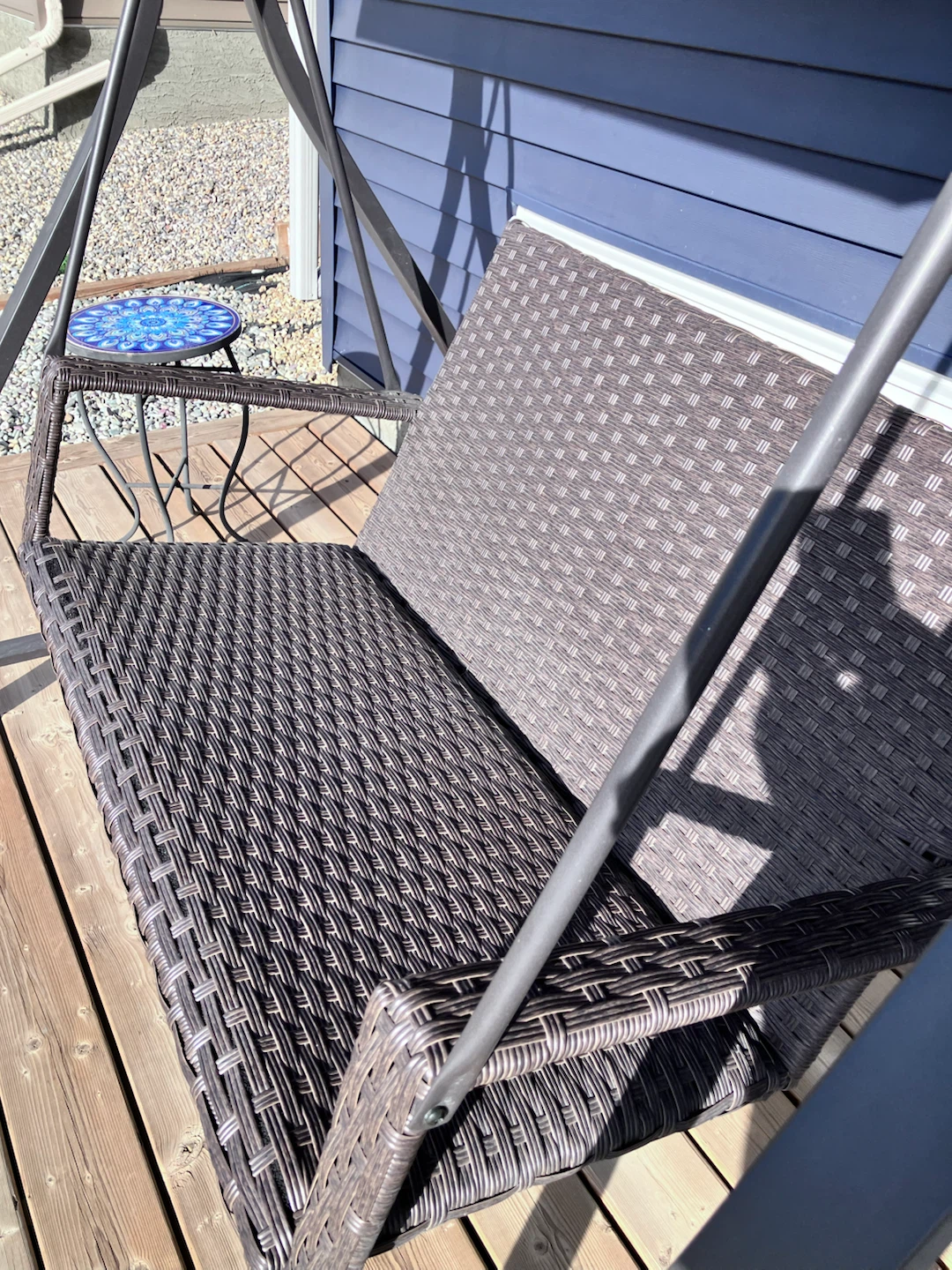Swing with 2 side tables - photo 2