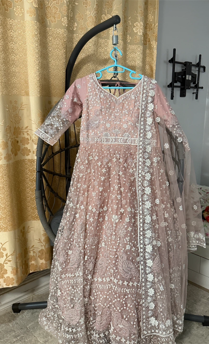 Pink Embroidered Anarkali Gown - photo 2