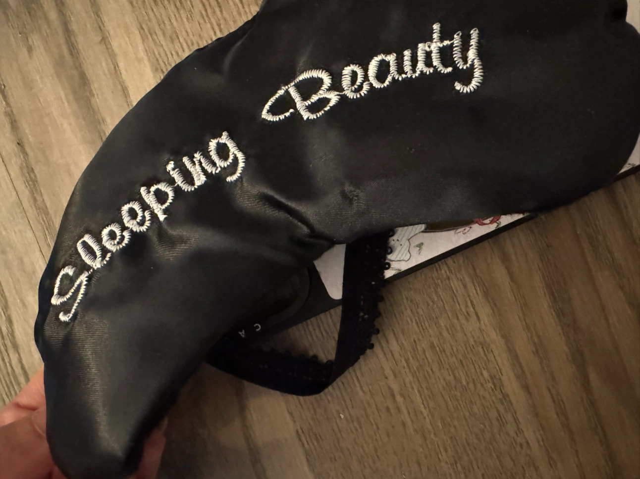 Sleeping Beauty silken Eye Mask - photo 2