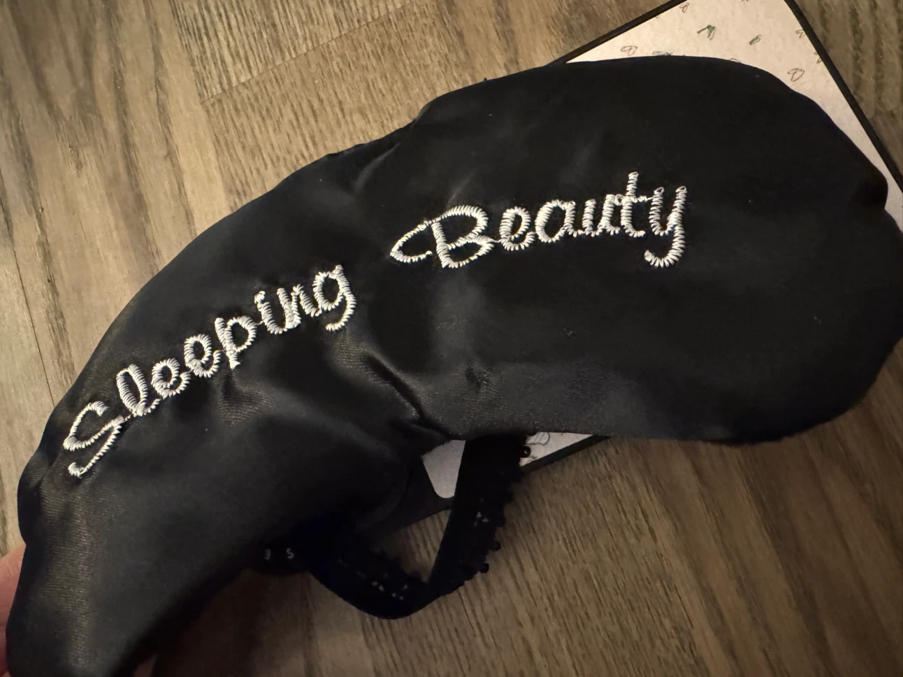Sleeping Beauty silken Eye Mask - photo 3