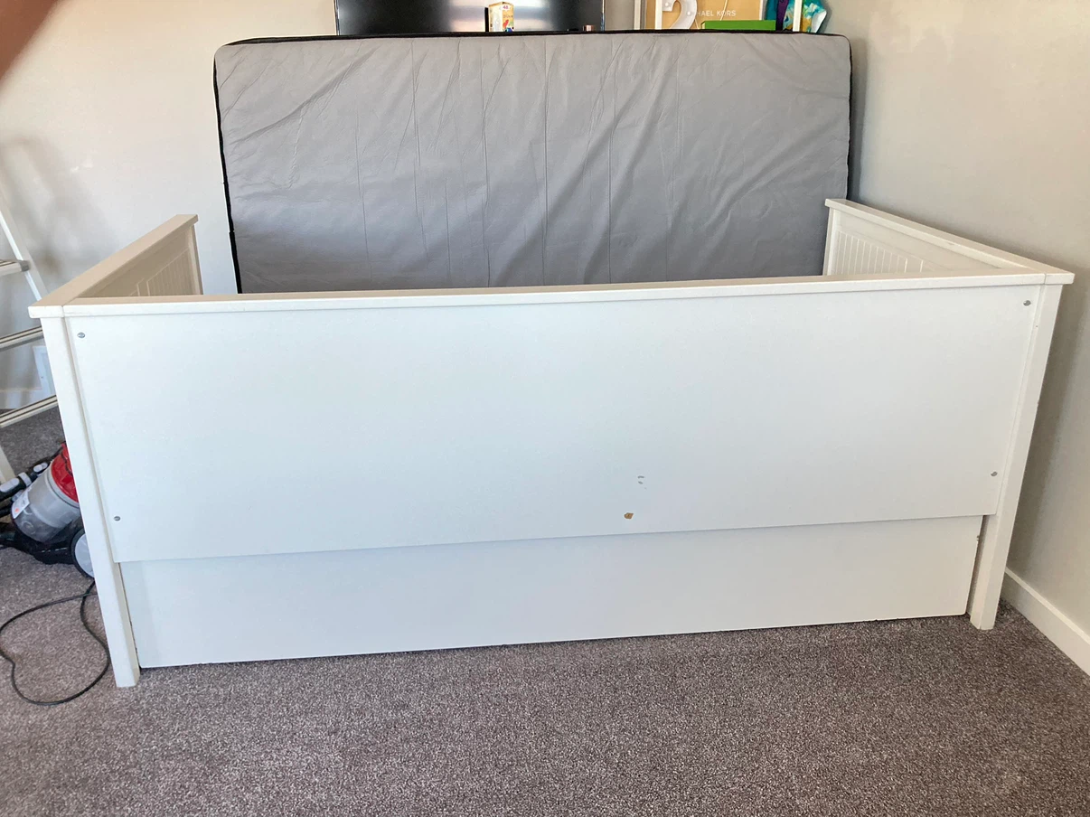 White IKEA Hemnes Daybed Frame