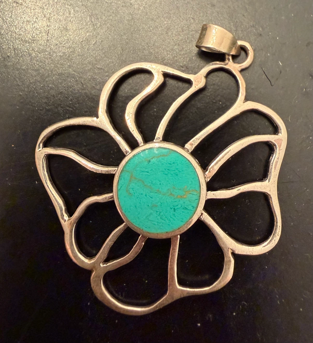 Silver flower pendant with turquoise stone (stamped 925) - photo 3
