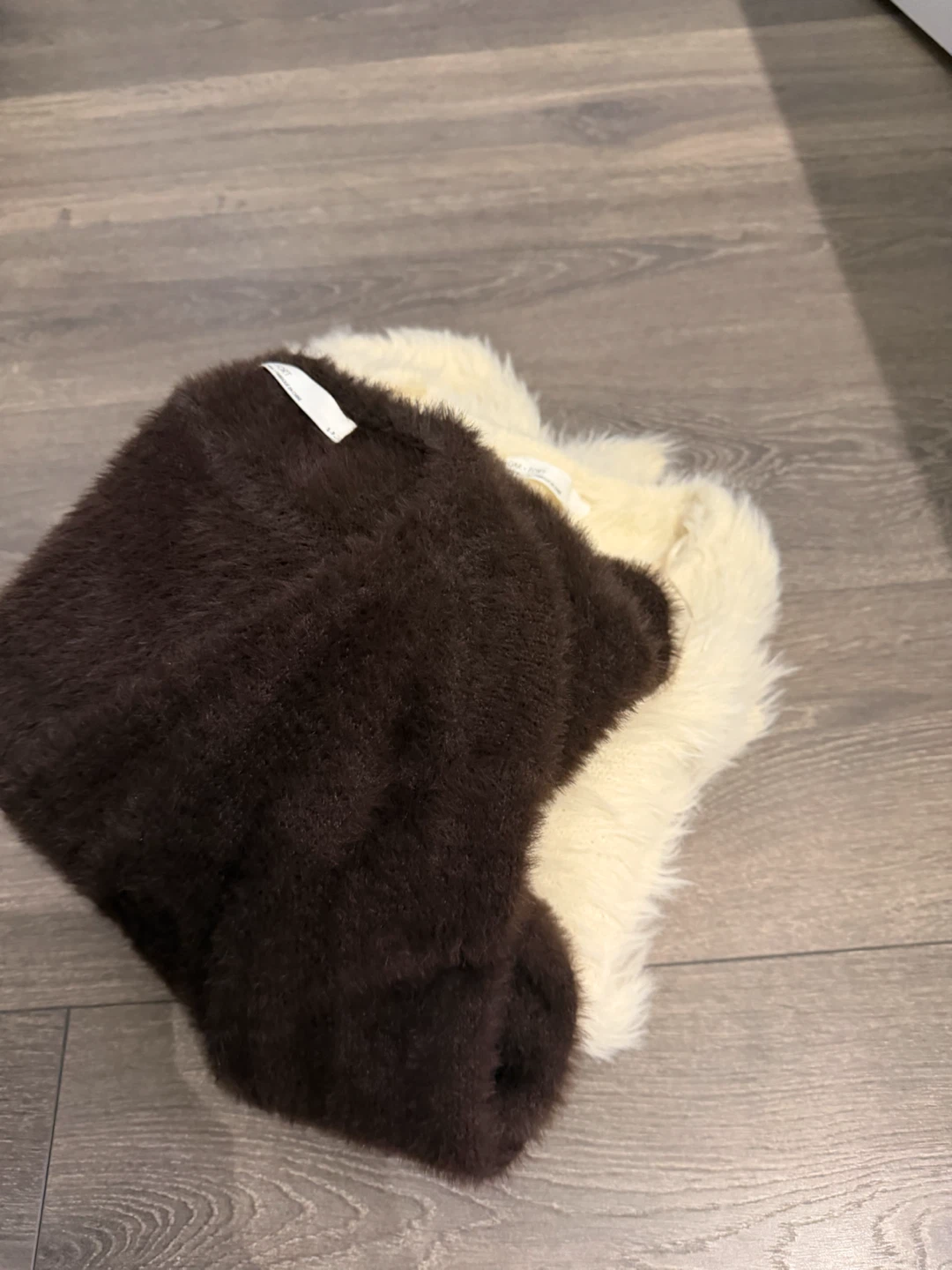 Oak + Fort fuzzy sweaters (set of 2) - photo 2