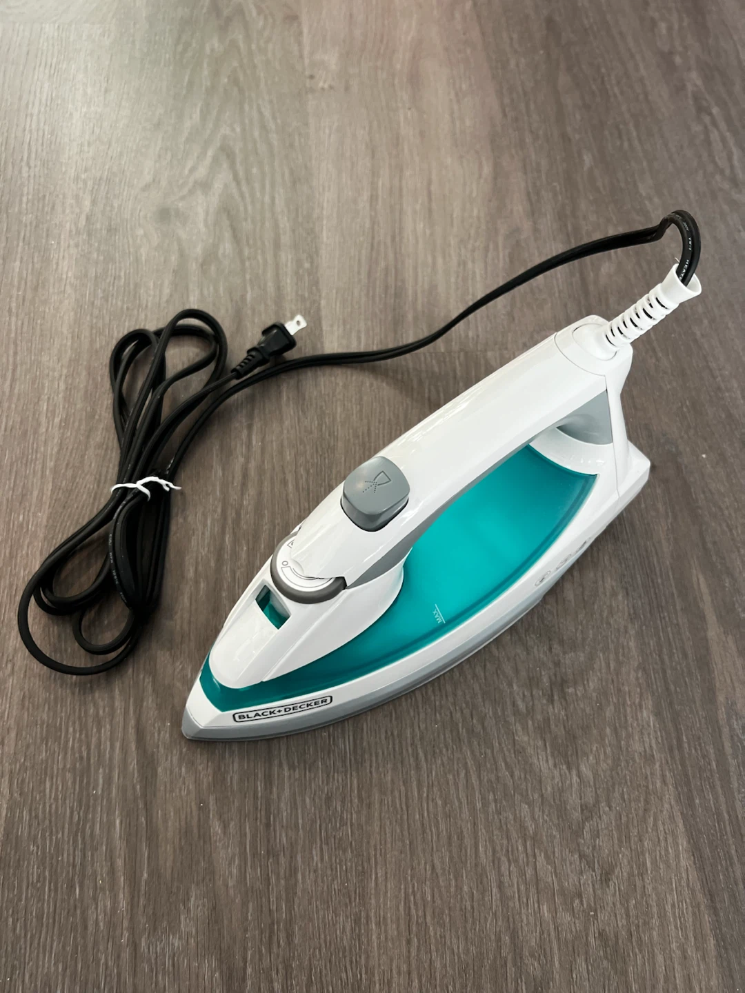 Black+Decker Light 'N Easy Steam Iron - photo 5