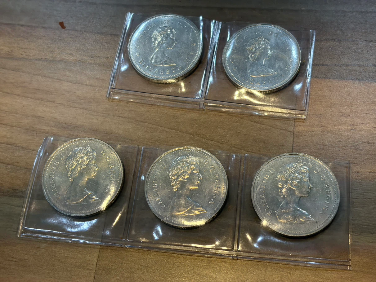 Set of 5 Canadian Silver Dollar Coins - photo 2