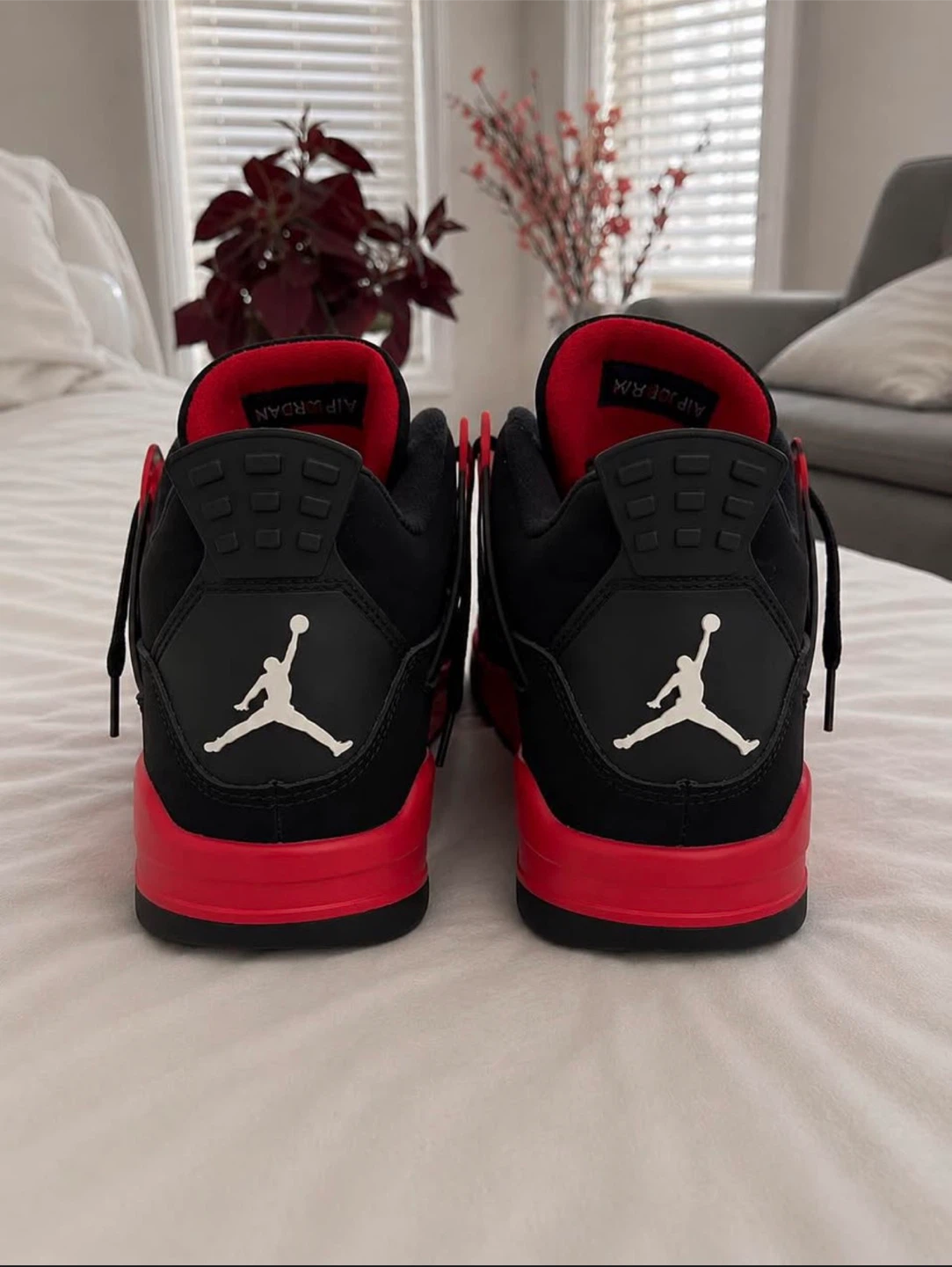 🔥 Jordan 4 Red Thunder For Sale 🔥 - photo 2