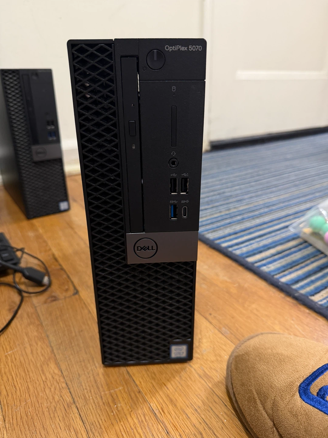 Dell OptiPlex 5070 Small Form Factor Desktop
