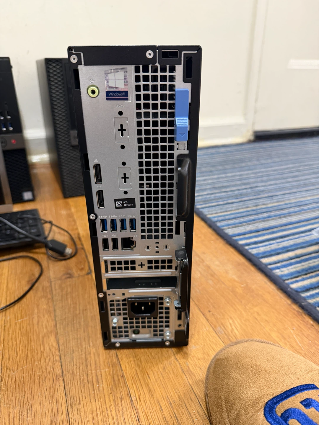 Dell OptiPlex 5070 Small Form Factor Desktop - photo 2