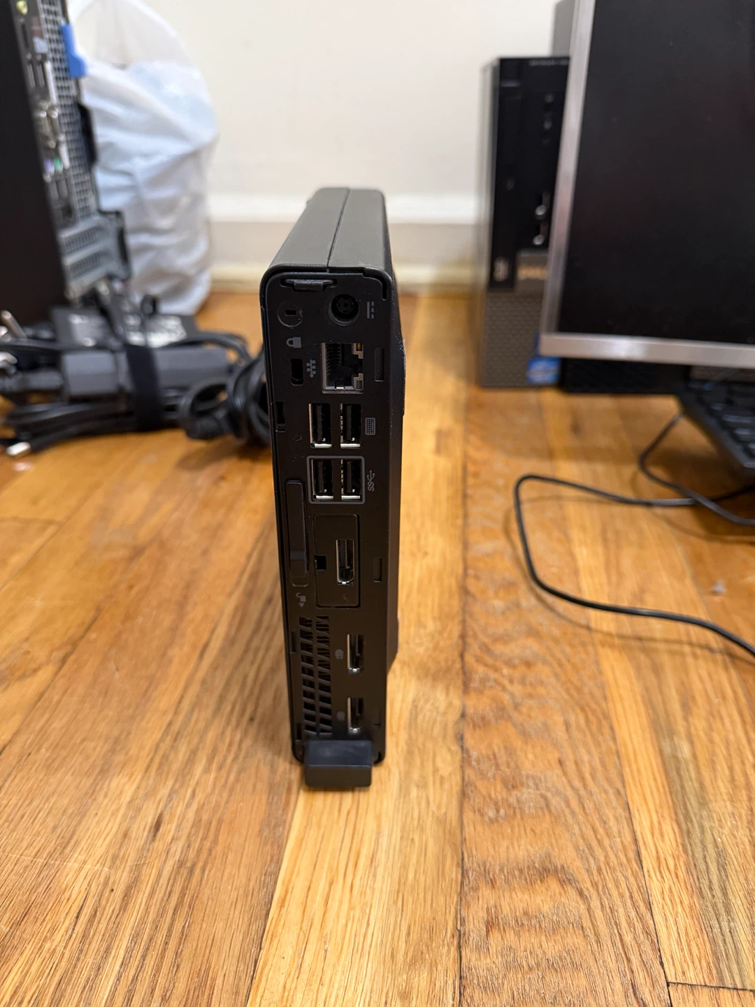 HP EliteDesk Mini Desktop PC - photo 2