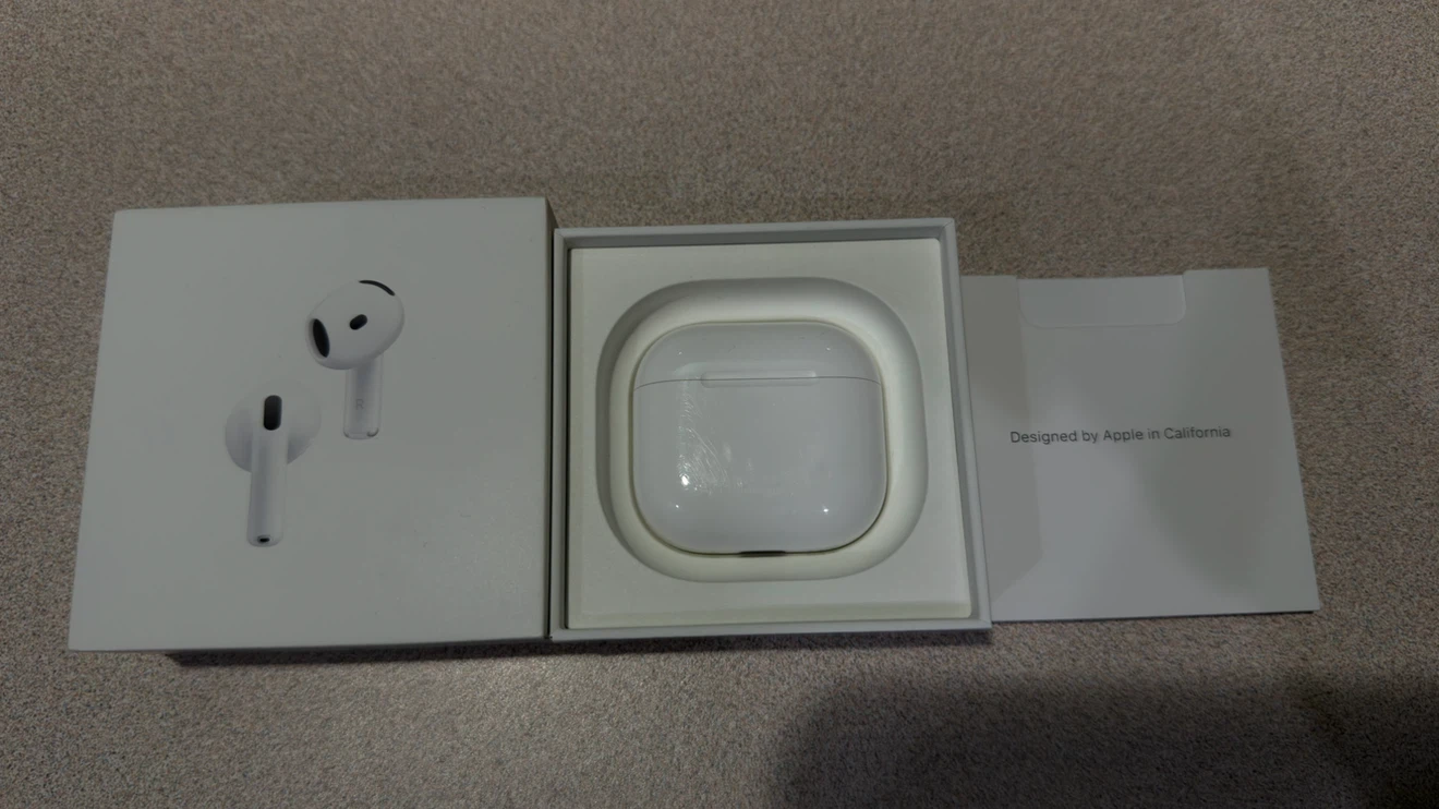 Apple AirPods 4 with Active Noise Cancellation