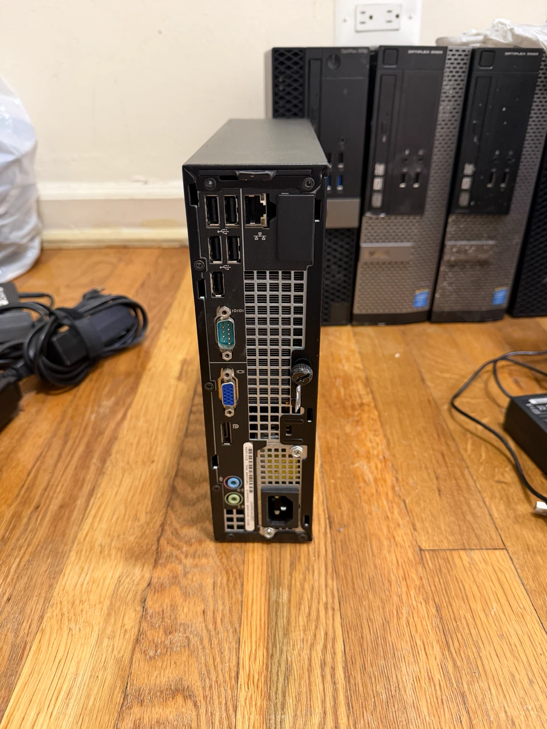 Dell OptiPlex 790 Small Form Factor Desktop - photo 2
