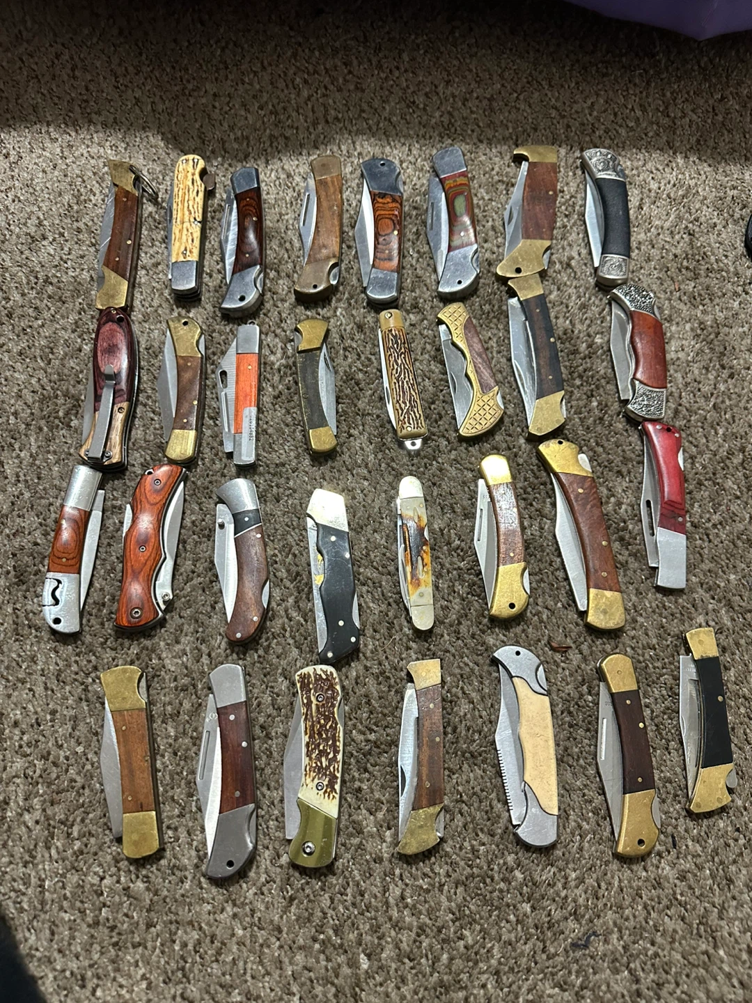 Collection of 32 Assorted Folding Pocket Knives