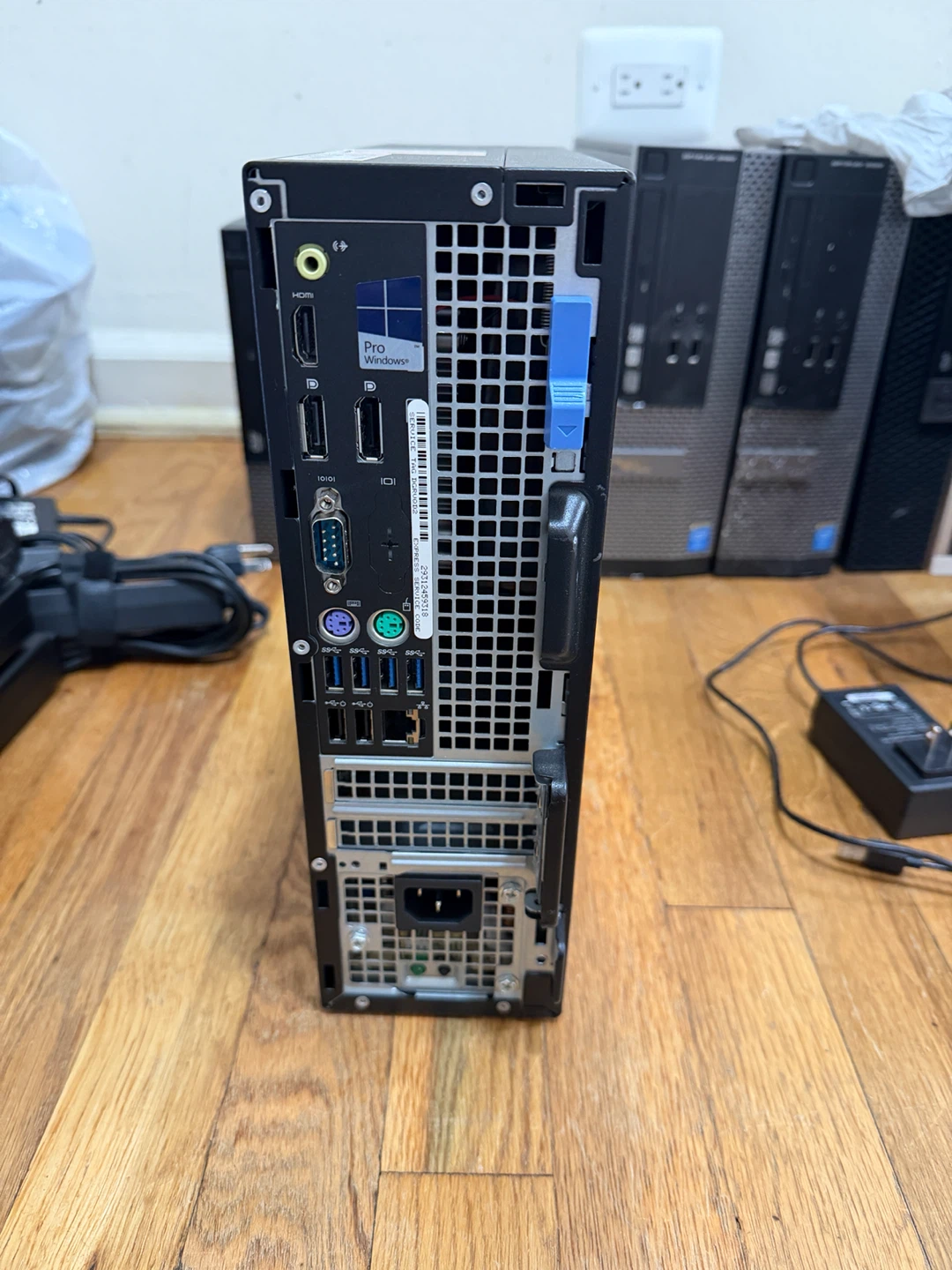 Dell OptiPlex 5040 Small Form Factor Desktop - photo 2