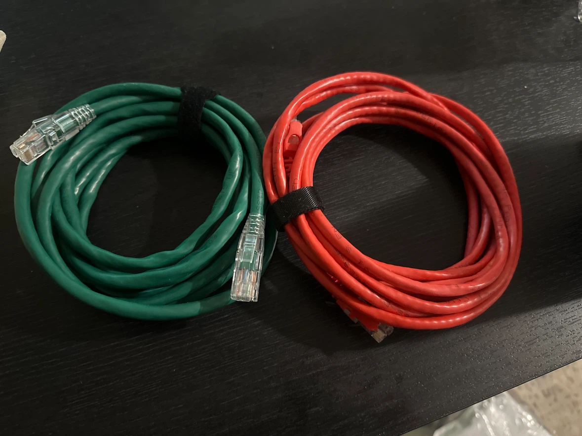 2 Ethernet Cables