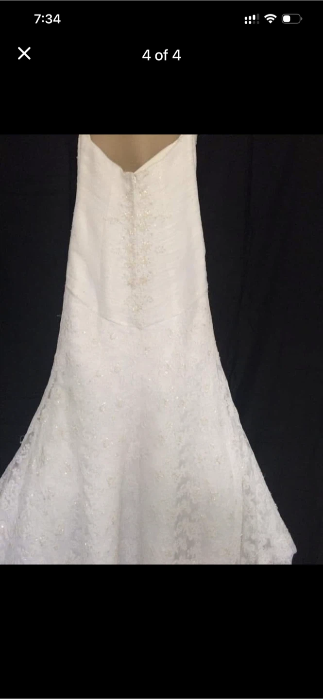 White Lace Wedding Dress by David’s Bridal - photo 4