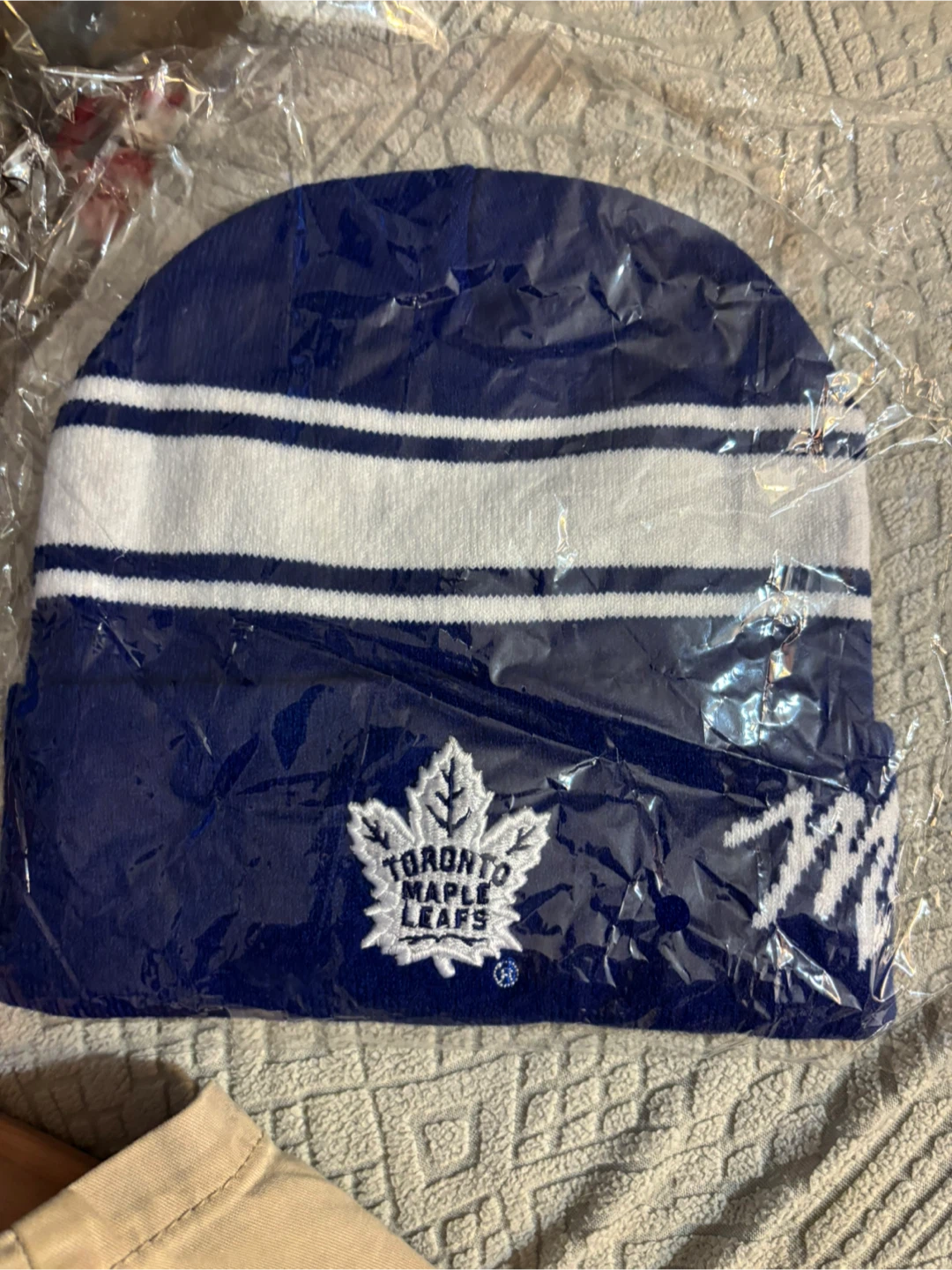Toronto Maple Leafs Knit Beanie - photo 3