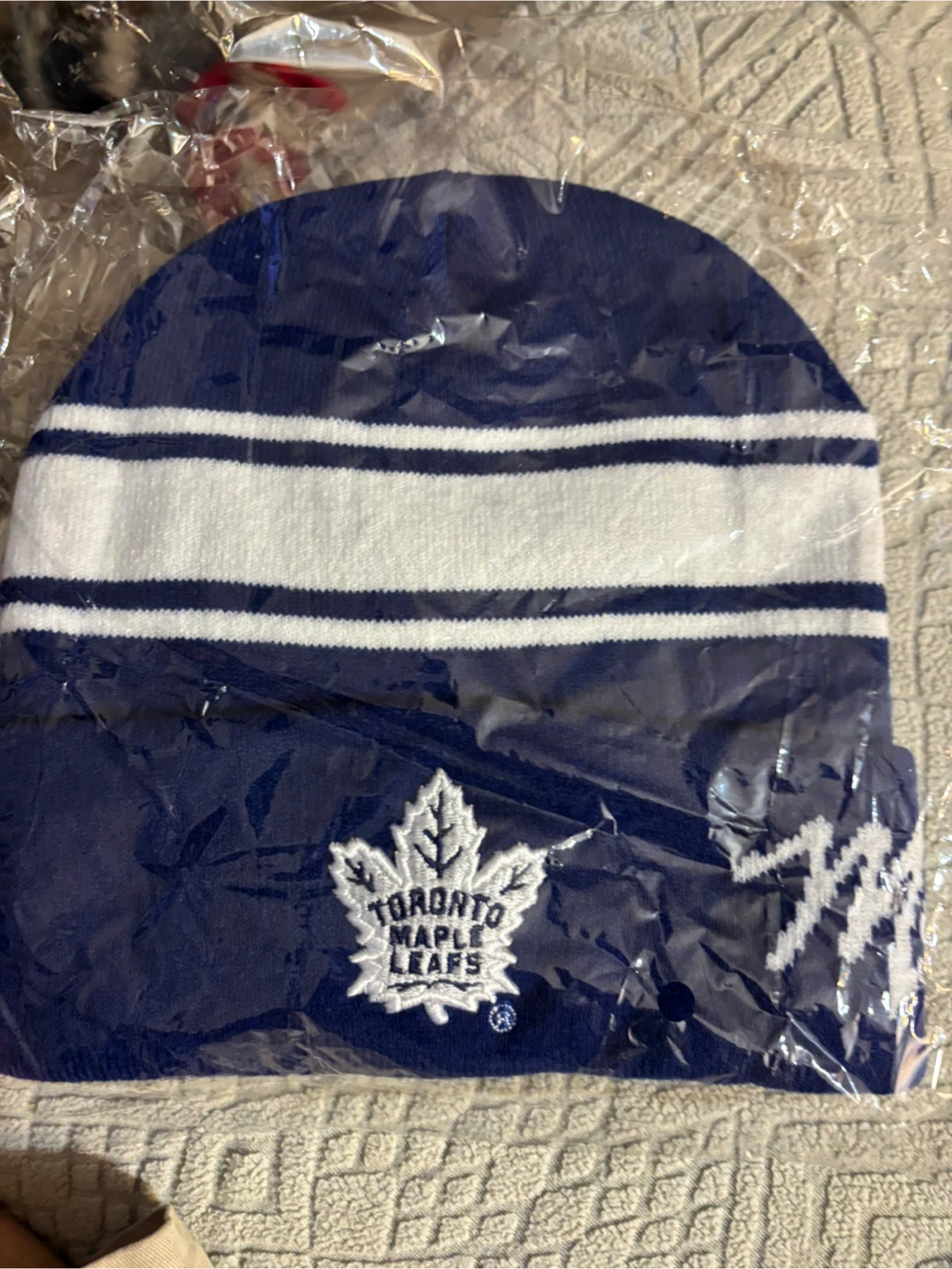 Toronto Maple Leafs Knit Beanie - photo 4