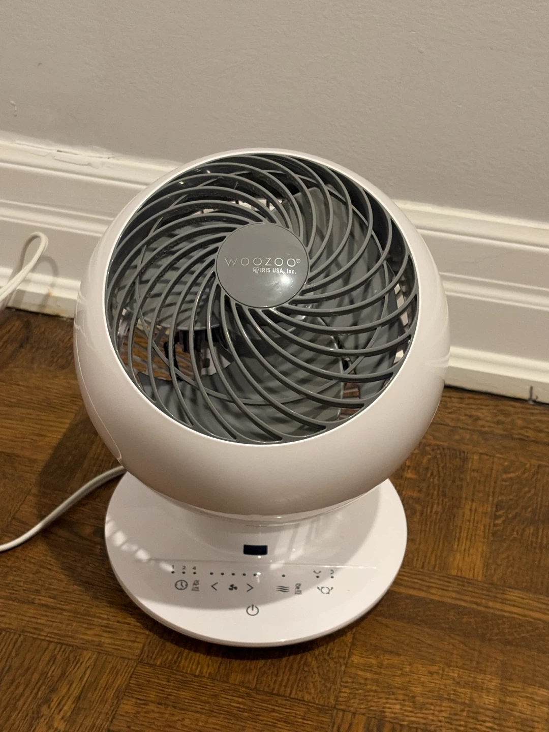 WOOZOO Oscillating Desktop Fan