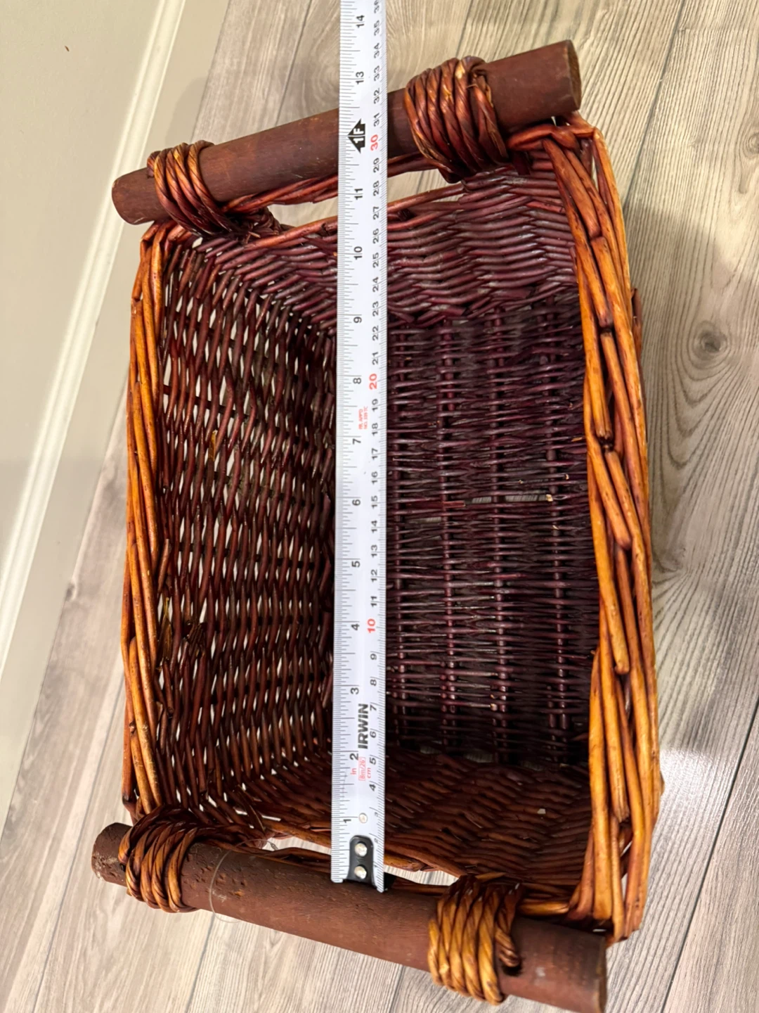Wicker storage basket with wood handles - photo 4