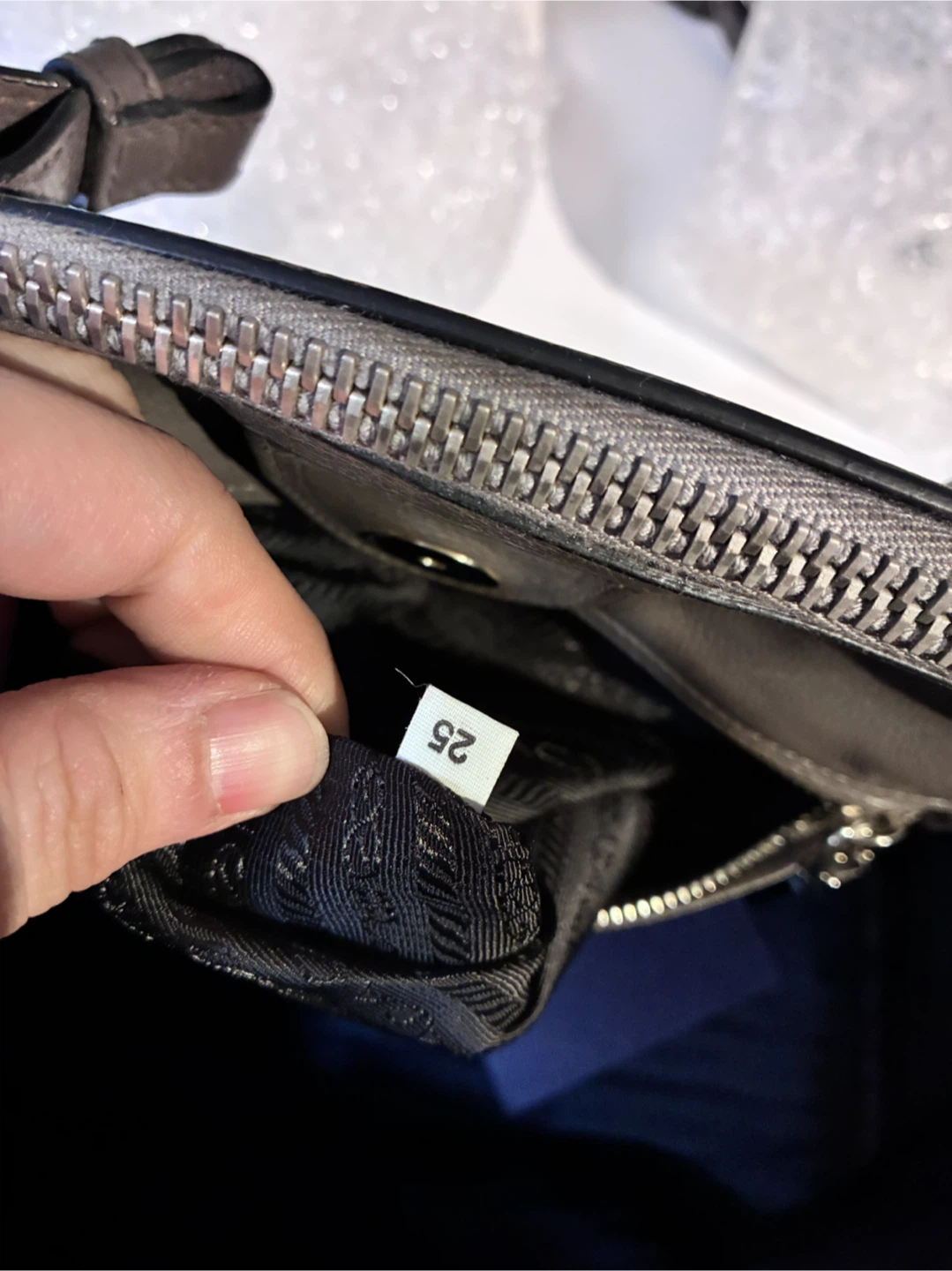 Prada two way bag - photo 4