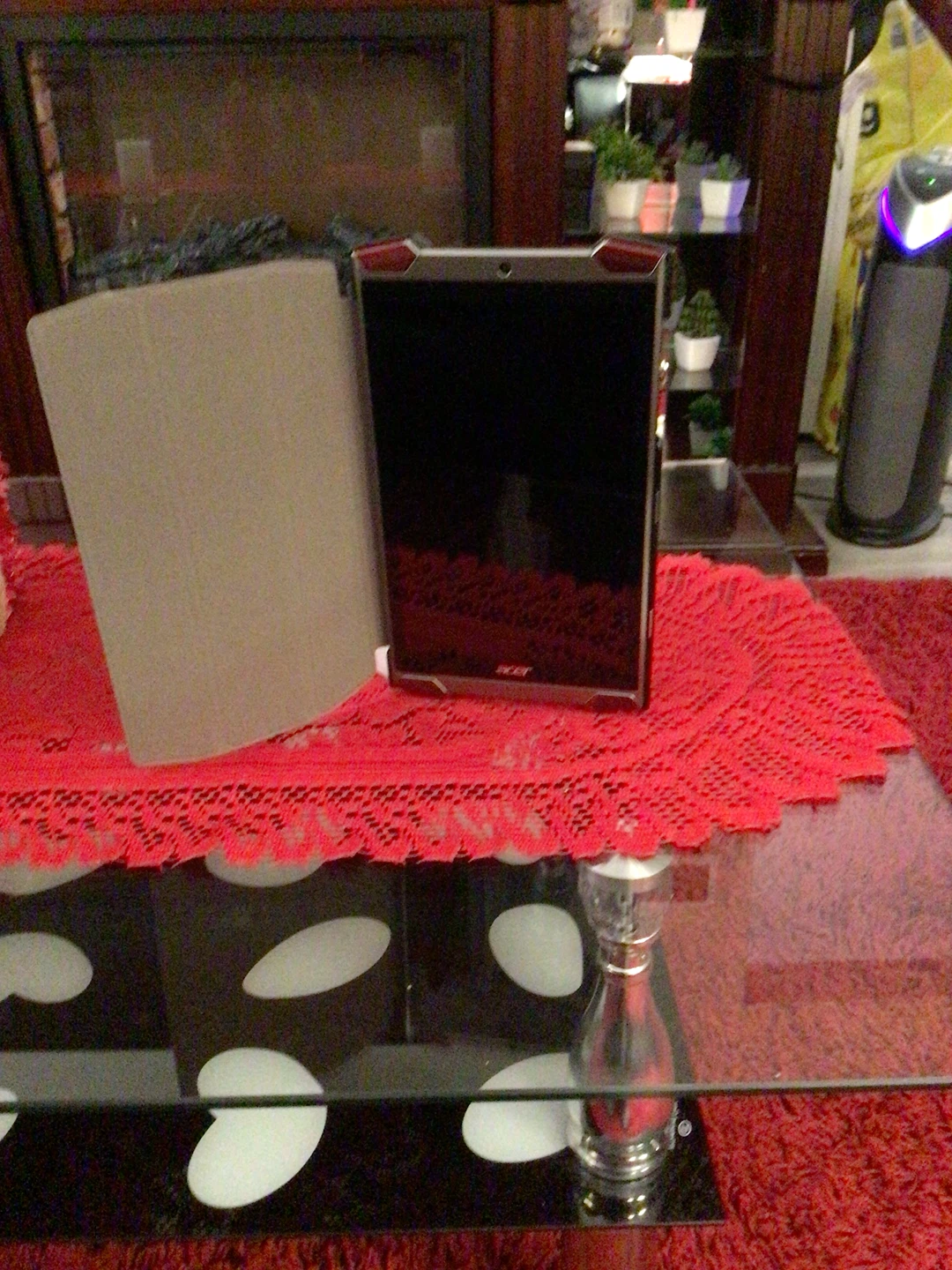 Acer  predator 8 gaming tablet - photo 3