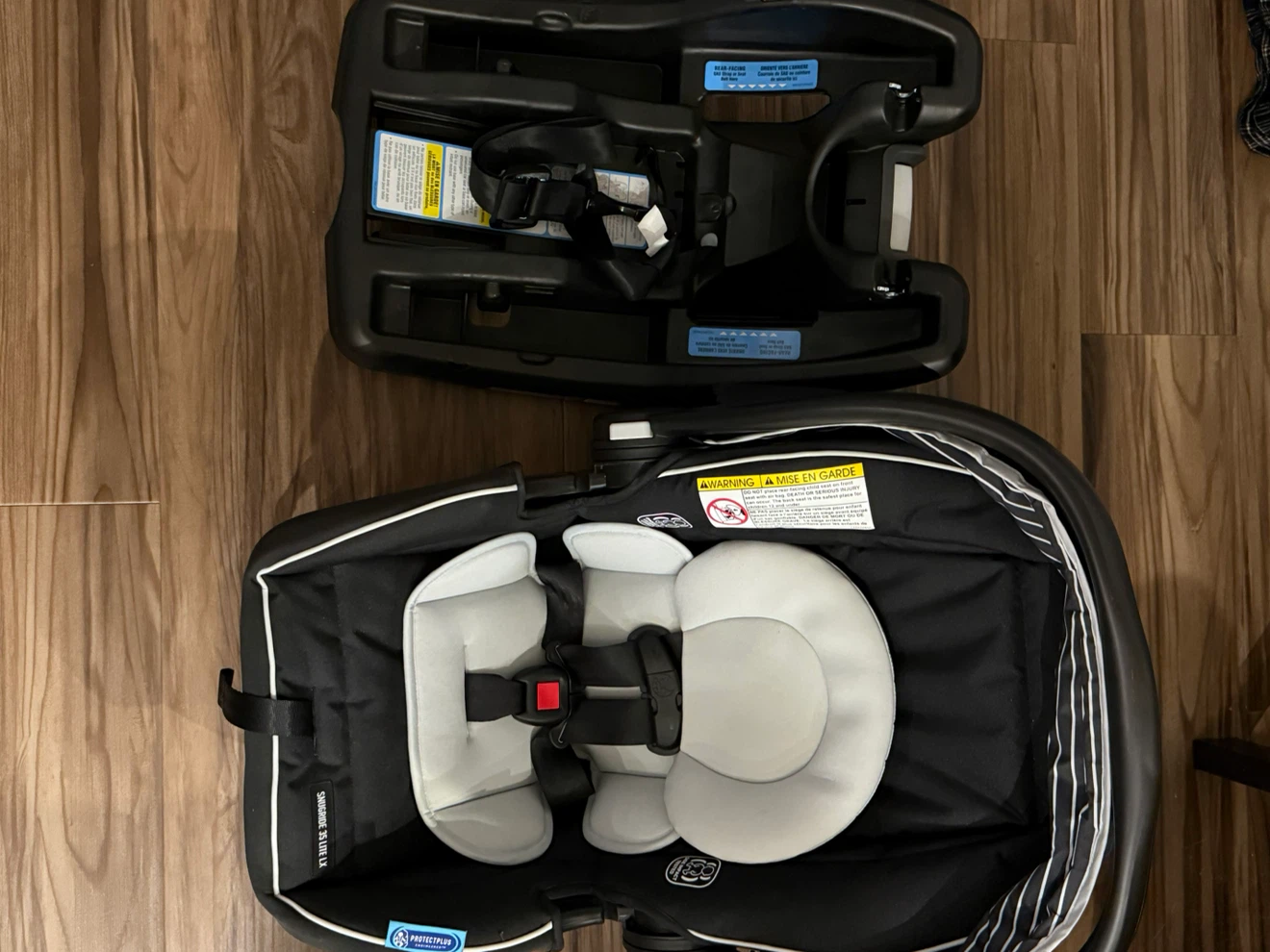Graco SnugRide 35 Lite LX Infant Car Seat