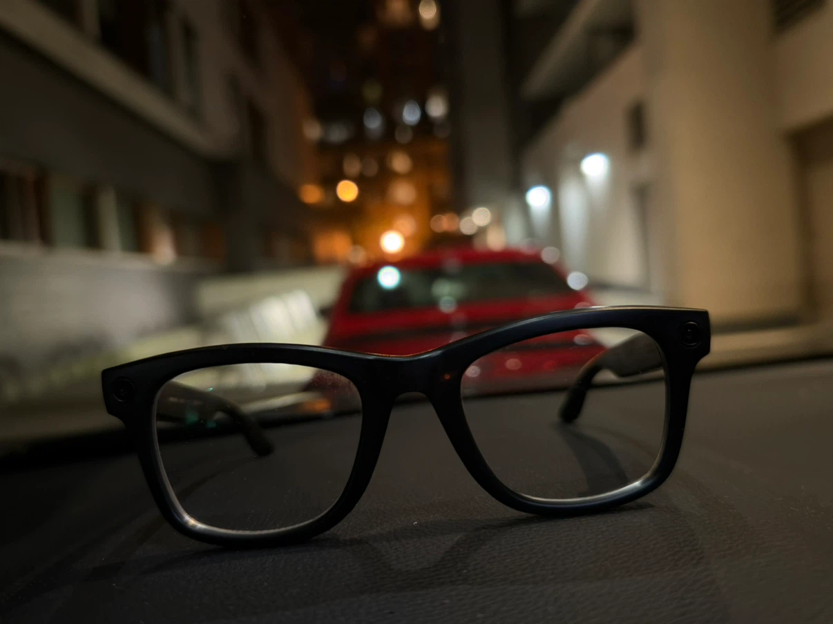 Ray-Ban Meta Wayfarer 2 Smart Glasses - photo 2
